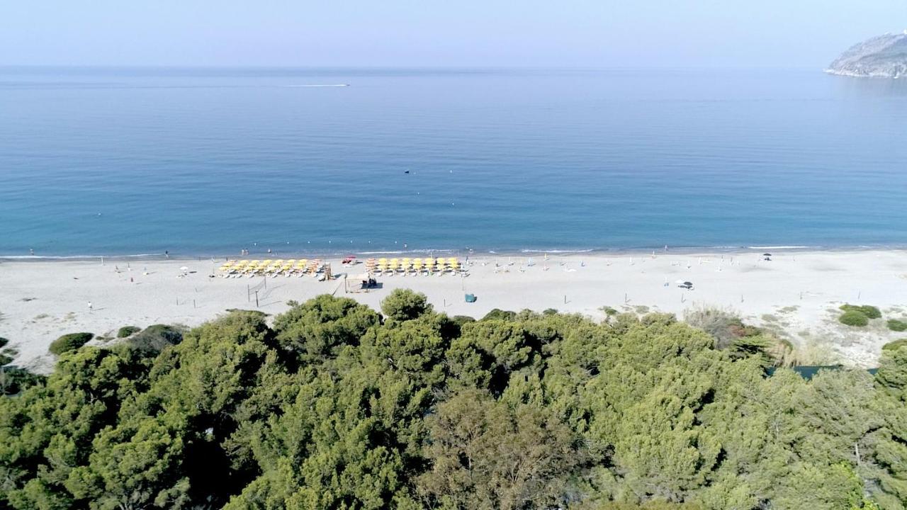 Villaggio Camping Odissea Marina di Camerota Esterno foto